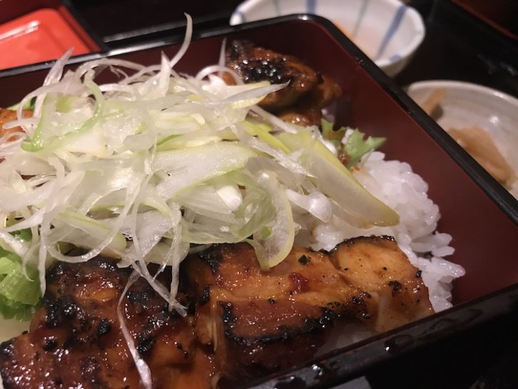 新宿の路地に佇む居酒屋 鳥衛門 の炭火焼ランチ 新宿ランチ調査隊